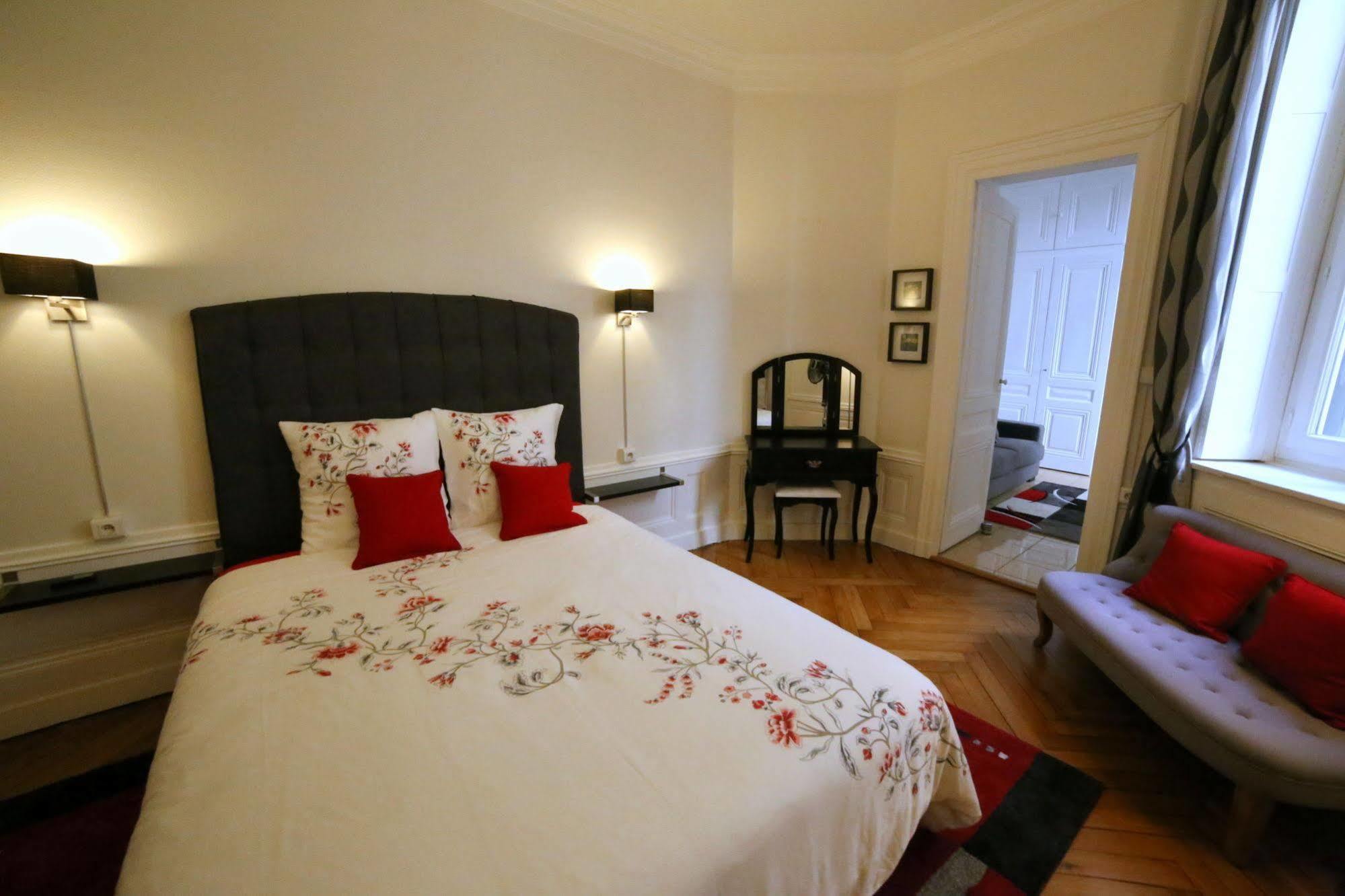 La Suite Lanterne Lyon Buitenkant foto